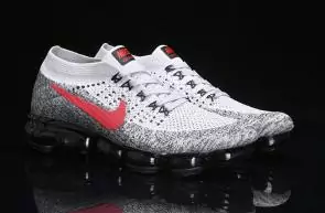 baskets nike air vapormax flyknit2 flywire gray red